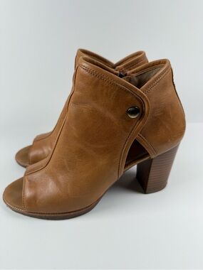 Geox Respira Cognac Leather Open-Toe Booties (D7240B model)